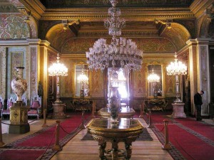 la somptueuse salle de réception du palais de Beylerbeyi