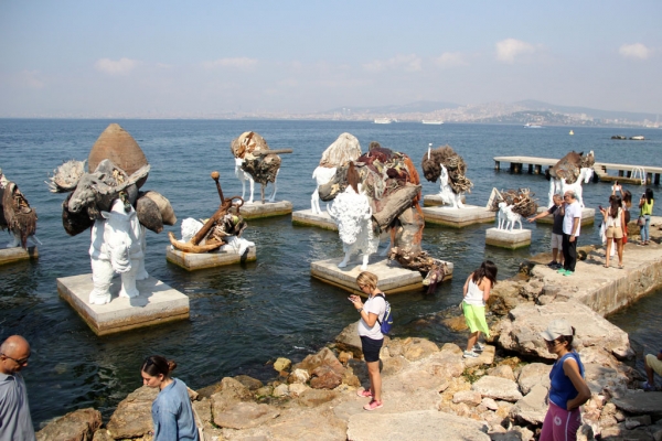 Biennale d'Istanbul 2015 à Büyükada